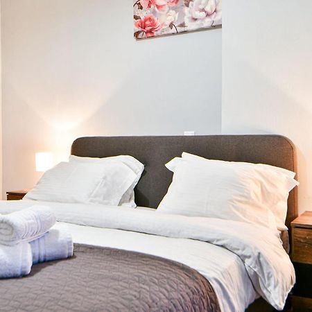Serene N Modern Renovated Flat Афины Экстерьер фото